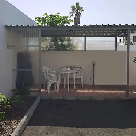 Casa Roja 6 - Quiet Resort, Central, Parking