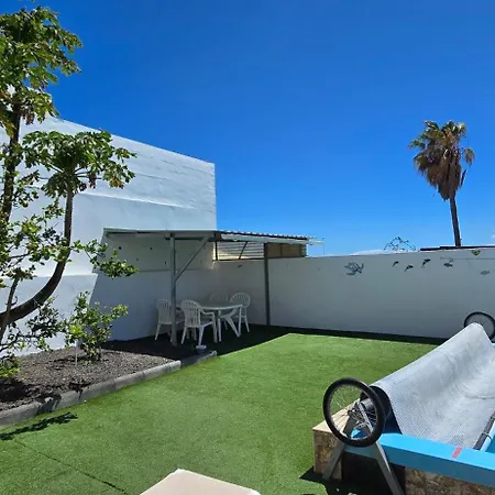 Casa Roja 6 - Quiet Resort, Central, Parking